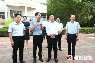 记者：曼联已接触18岁拜仁前锋特尔，十分希望在夏窗签下他